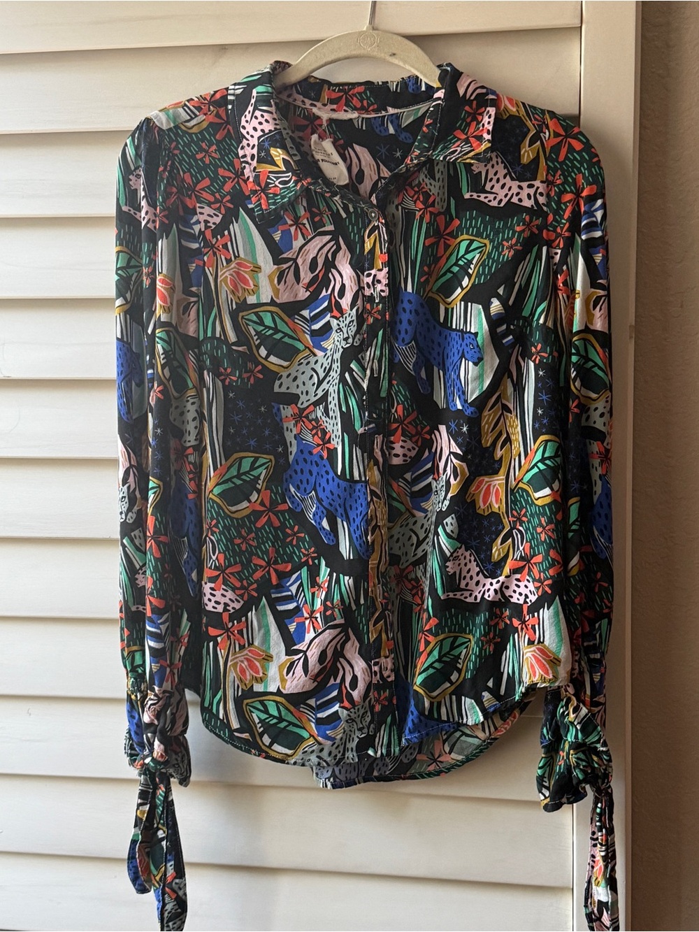 Anthropologie Maeve Masha Volnova Animal Print Button up Wrist Bow Detail